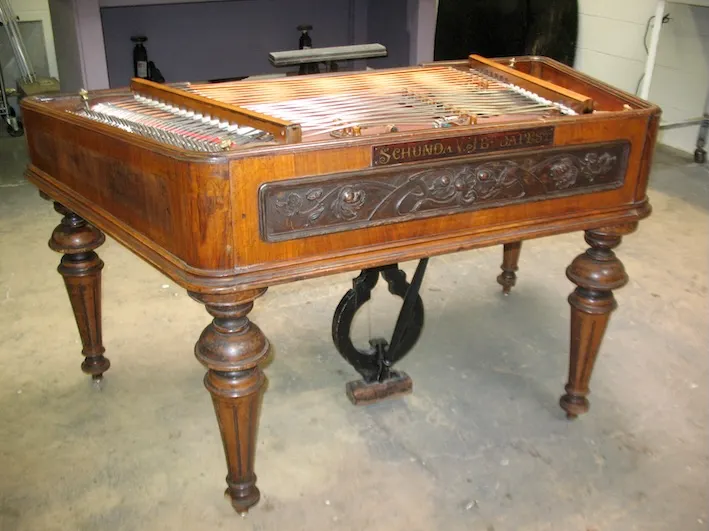 Cimbalom 揚琴