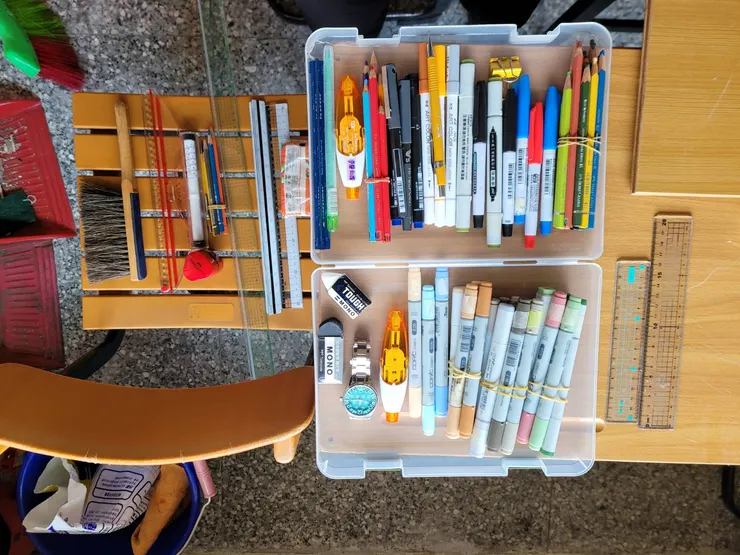 學生翻拍考場照片