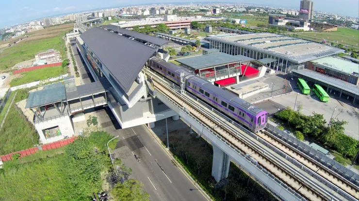 過來人曝，尖峰時段會非常塞。