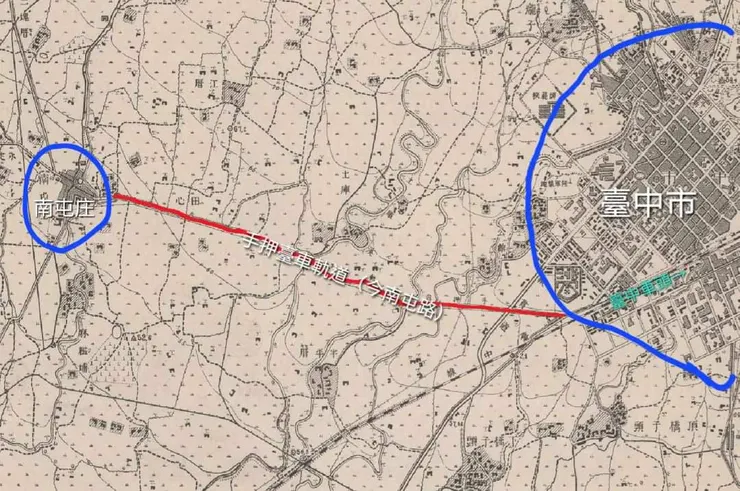 日治時期連結臺中市與南屯庄的主要交通工具，就是手押臺車