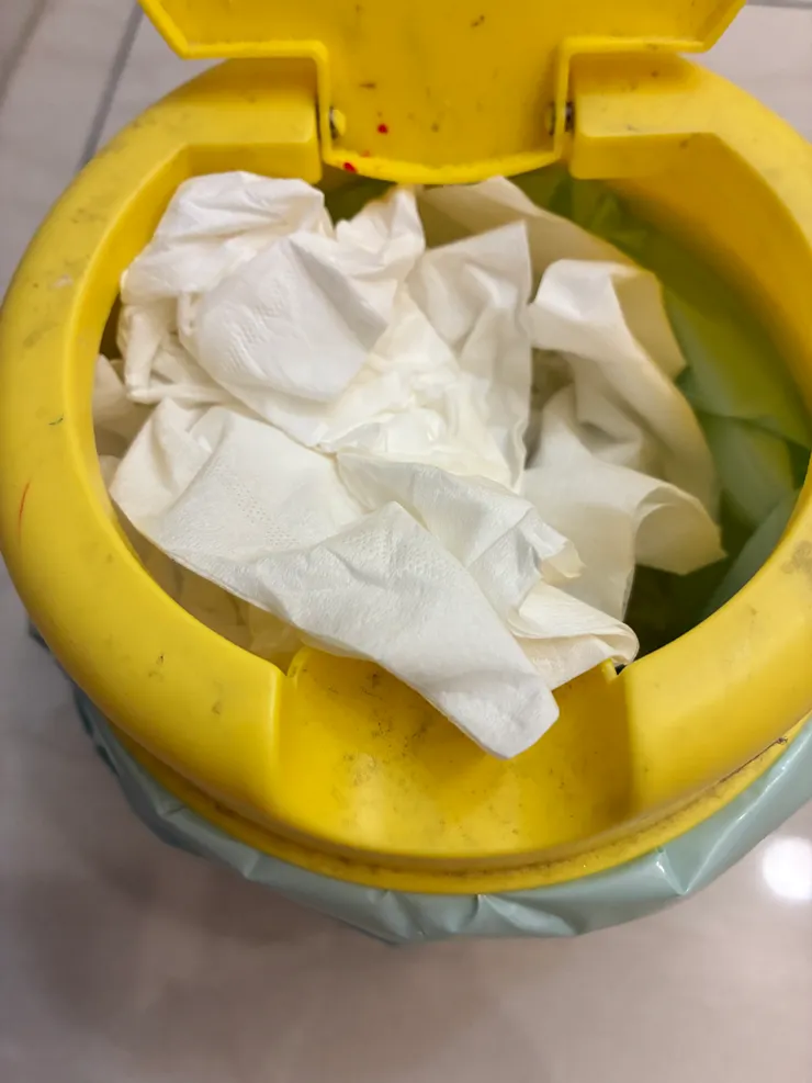 每天餛飩包得很勤