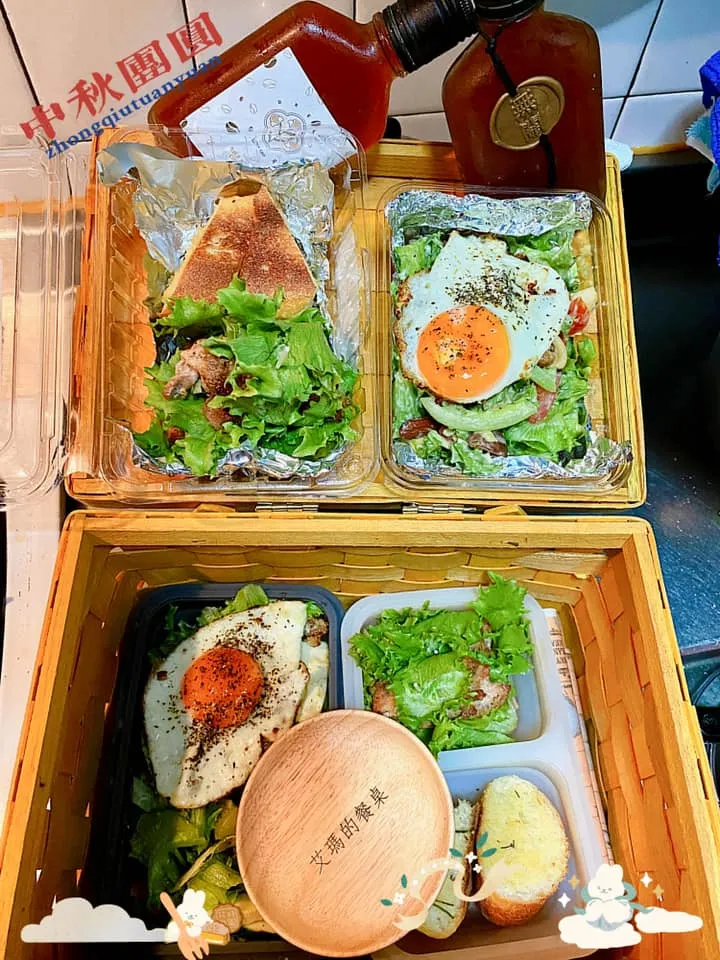 曾經和朋友出遊的時候,用野餐籃外帶早餐,心情好,在簡單的料理都顯德好吃