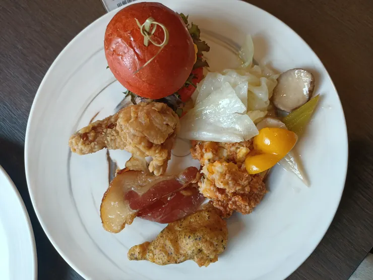 左上是個小漢堡,第一次看到