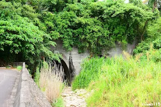 嘉豐站西側的舊橋，至少有三孔
