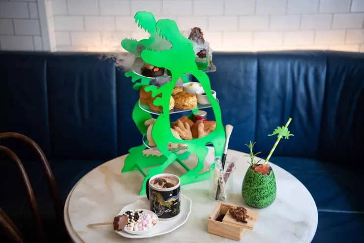 別家餐廳過去推出過以倫敦自然史博物館為靈感的下午茶，圖片來源：Ampersand Hotel’s Apero restaurant