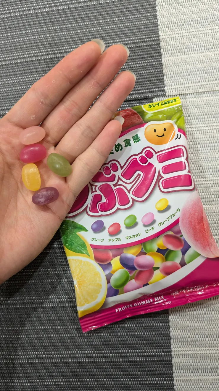 綜合水果口味：蘋果、葡萄、白葡萄、水蜜桃、柚子