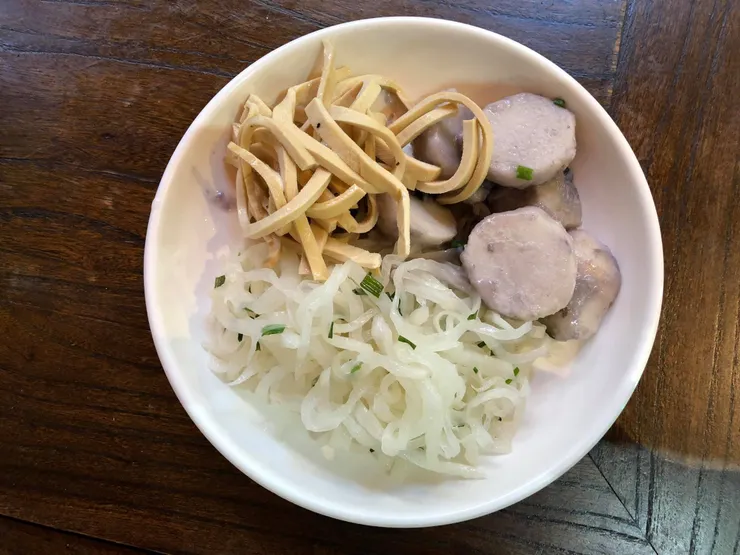 免費招待一盤小菜