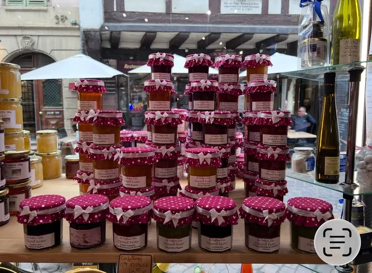 法國排名前段班的果醬，後來在史特拉斯堡的拉法葉也看到