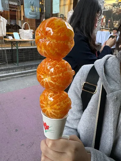 橘子糖葫蘆，₩4000。