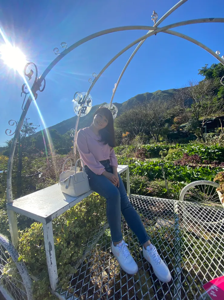 當我願意看見自己的光，世界也會映照回來。