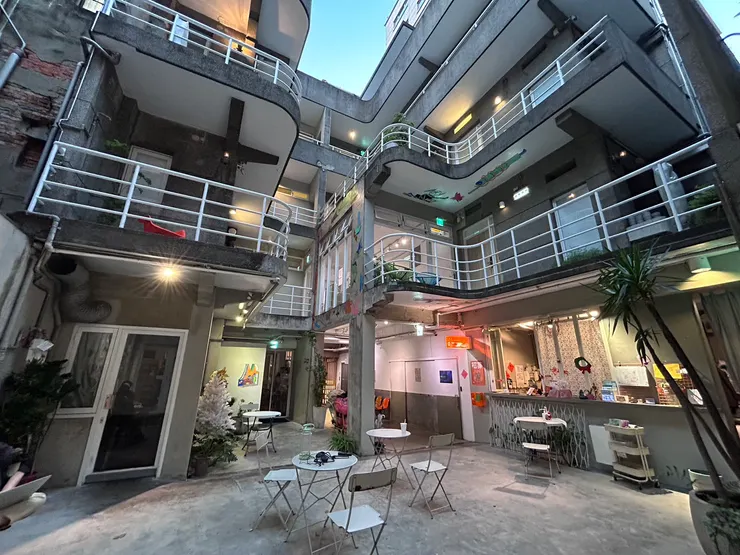 館內開放式大廳