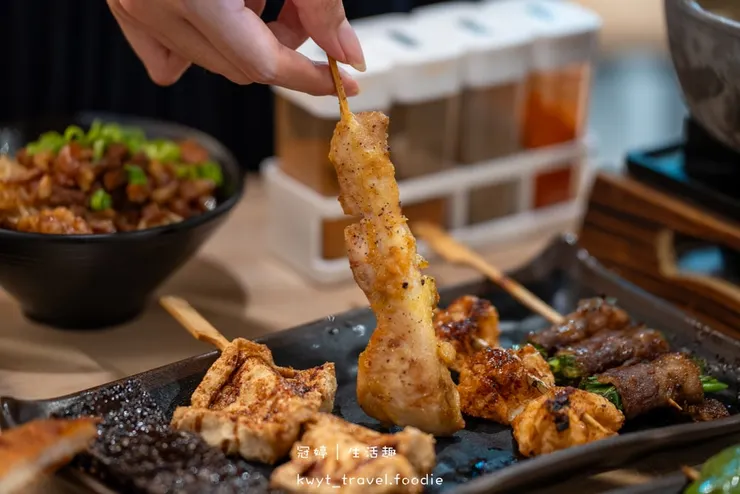 [台北信義]柒息地串燒居酒屋信義店，兩壺熱清酒149元！台北101附近神醬串燒19元起，Dcard與PTT兩大論壇推薦台北居酒屋