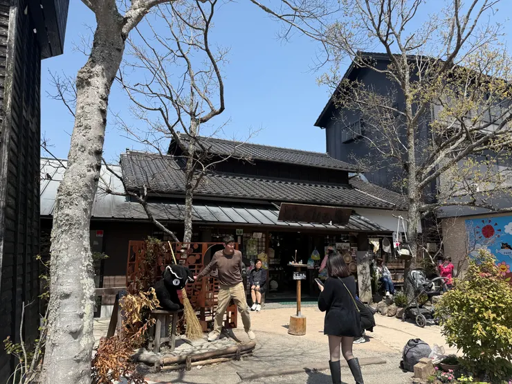 一直有排隊拍照的人