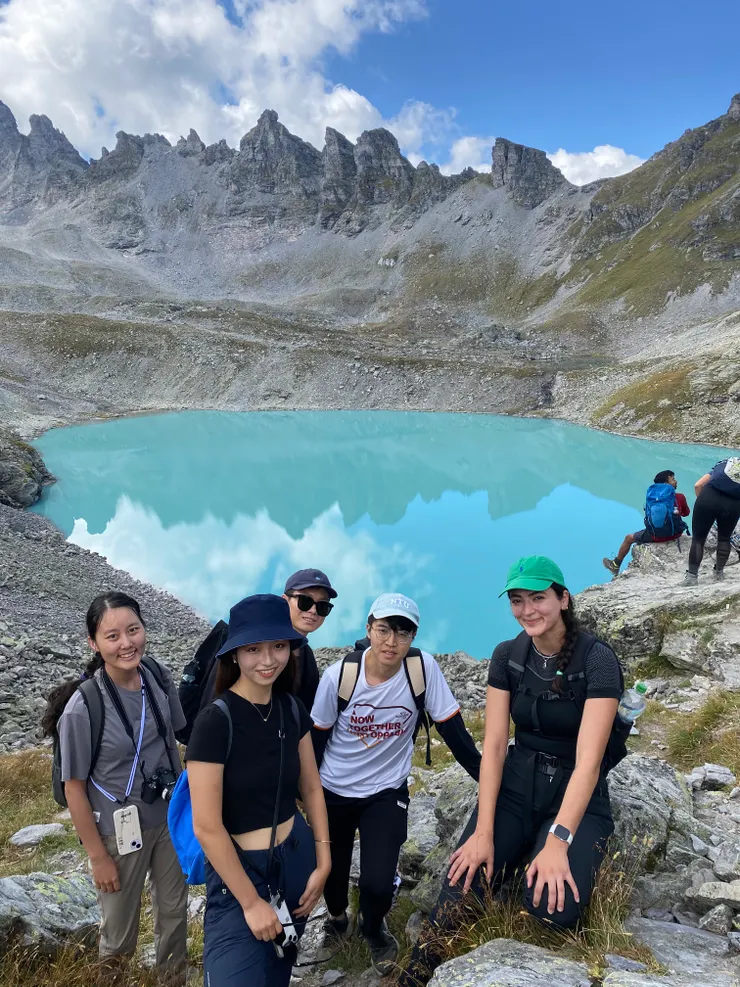 健行五人團（我的朋友以及他的室友們）