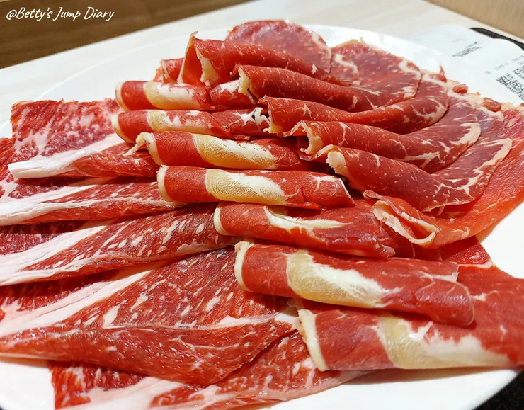 ▲荖子鍋PLUS家樂福平鎮店美食街內/ 圖片來源:Betty's Jump Diary