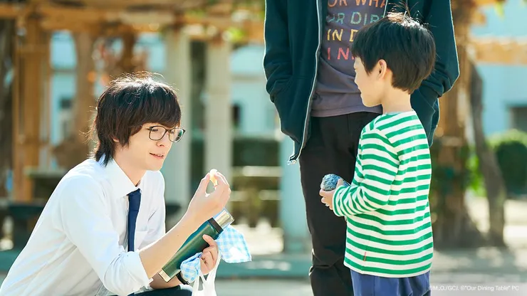 從一個圓形的炸彈飯團開始，將關係連了在一起。 圖片來源：GagaOOLala