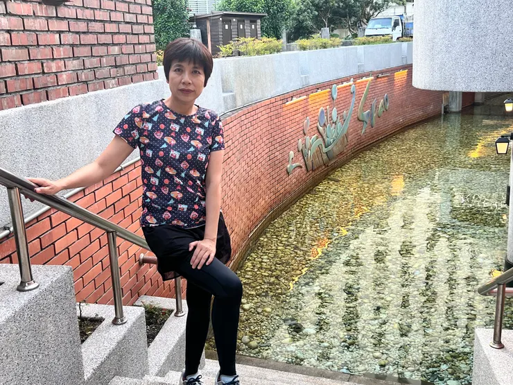 阿里使冷泉泡腳池