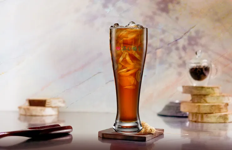 圖說:烏龍綠茶是清心福全的招牌品項,即使無糖也甘潤不苦澀。(資料來源:清心福全)