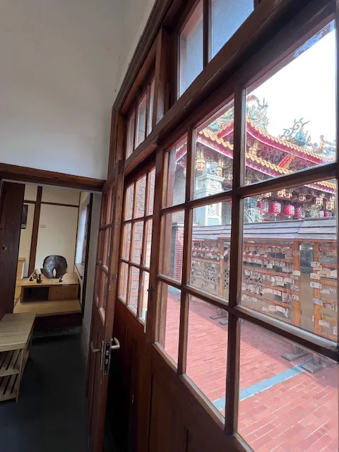 出張所內部，photo by bookarchery