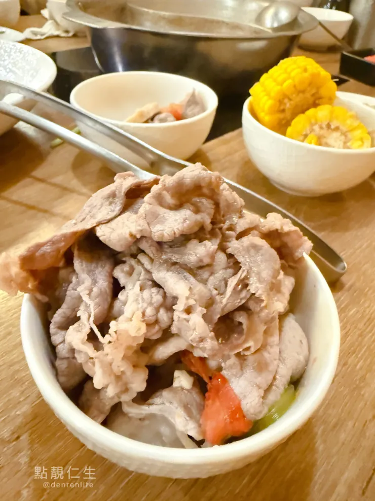 MO-MO-PARADISE 南港潤泰牧場｜肉肉山