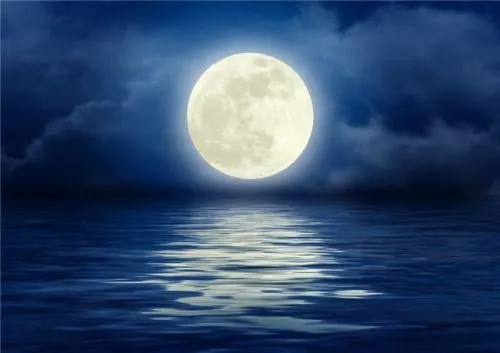 春江潮水連海平,海上明月共潮生