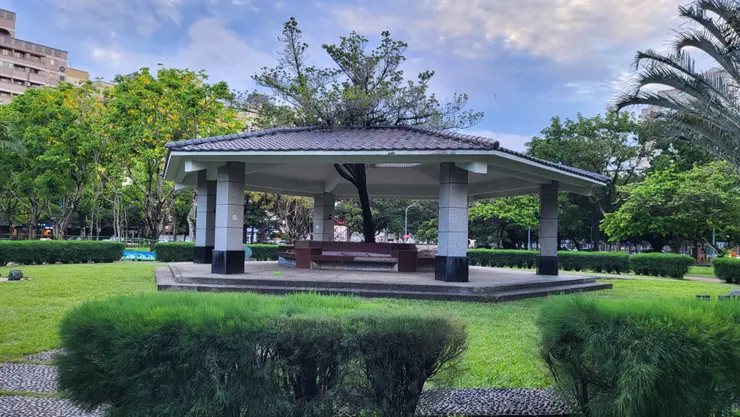 三百米外﹝半平厝公園﹞