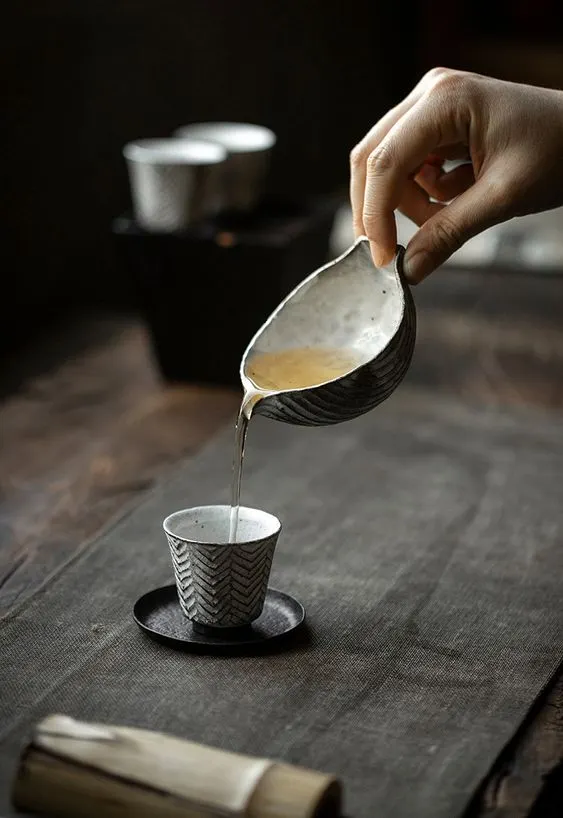 如人飲水，冷暖自知