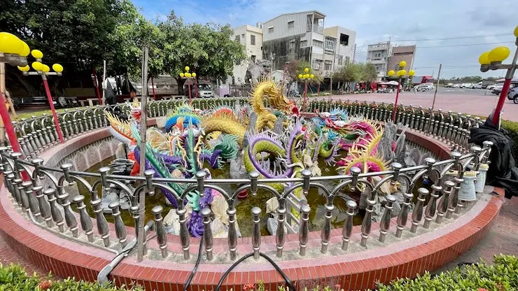 九龍池（圖片截圖於網路）