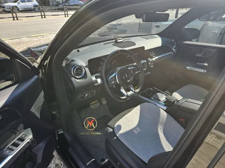 GLB35二手車內裝