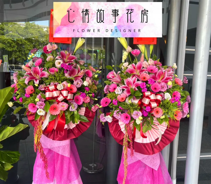 台南花柱、羅馬柱去哪買？開幕、告別式、祝賀專用，推薦【心情故事花房】！高CP值、用花新鮮、服務快速