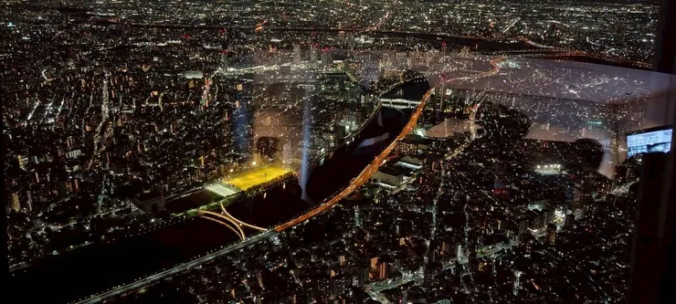 天望甲板夜景圖