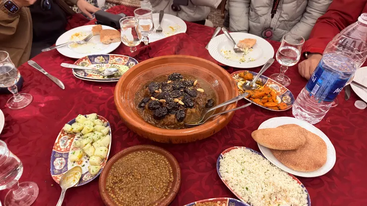 有錢人的塔吉鍋料理比較澎湃