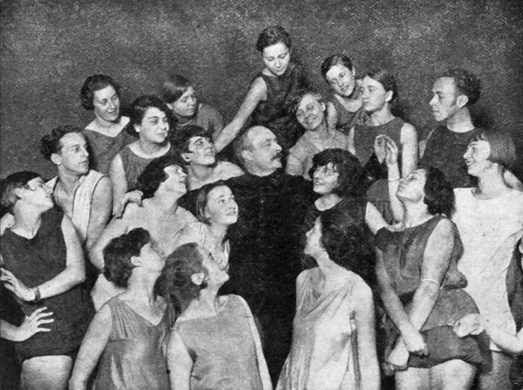 拉邦和他的一群學生