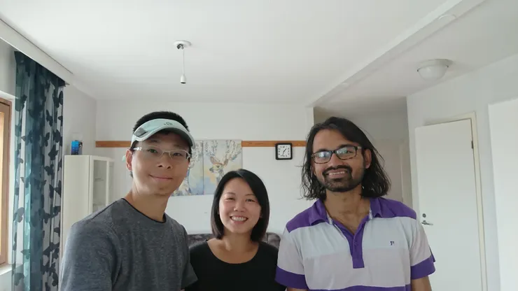 沙發主人是印度人，在土庫攻讀博士