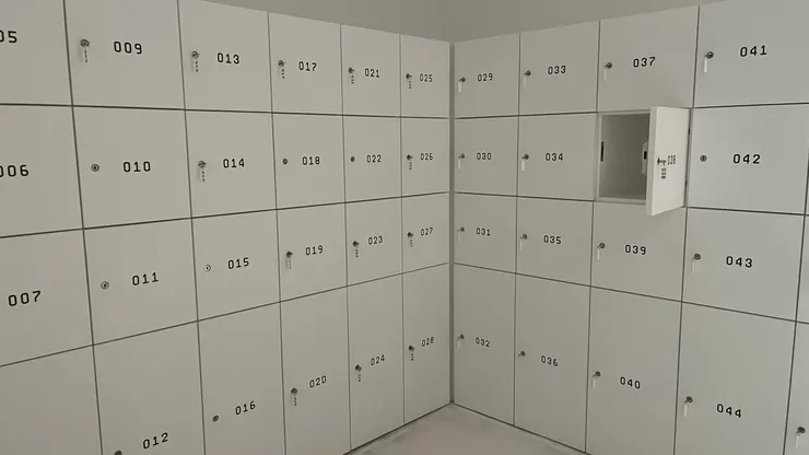 不須先行投幣。