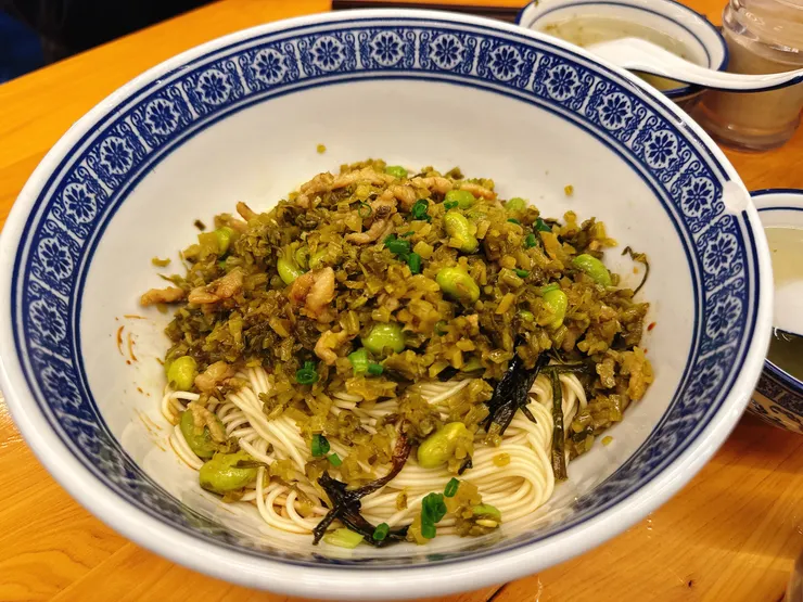 鹹菜毛豆肉絲麵 ¥15