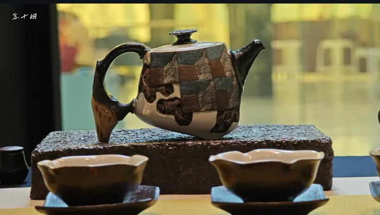 台灣陶藝家羅濟明作品