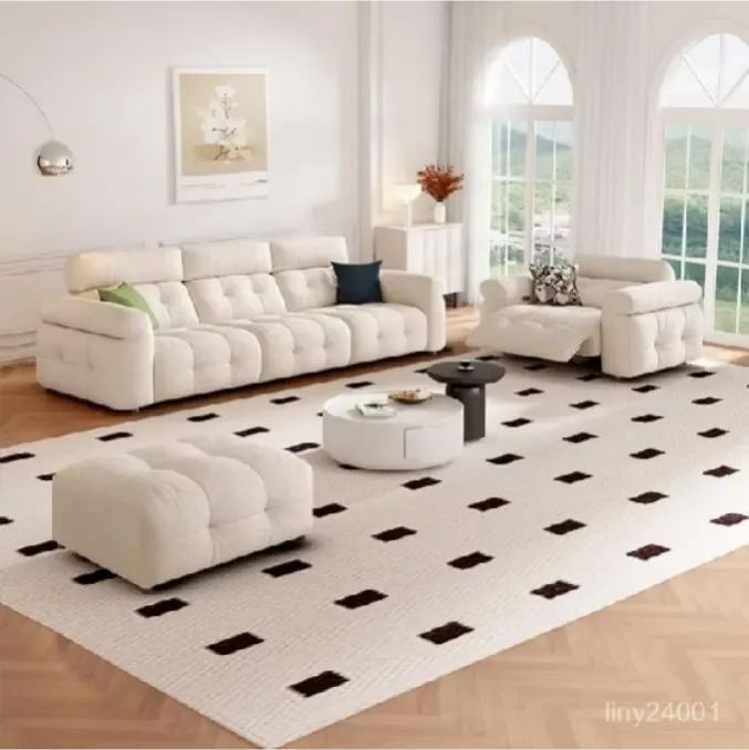 ​家不一定要華麗，但一定要舒適。【森活良品】這款棉花糖電動沙發，用奶油色的溫柔包裹了現代科技的冰冷，用「零靠牆」的智慧解決了現實的侷促。它提醒我們，無論外界多麼喧囂，回到家，你都擁有一朵可以隨時躺下的雲。