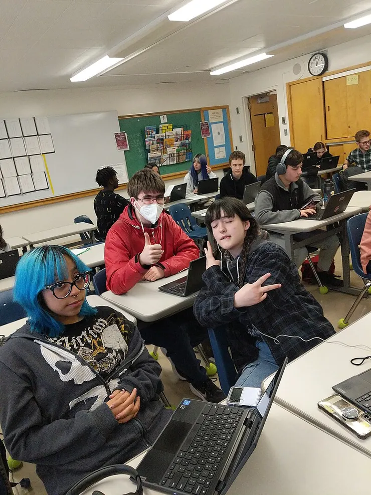 高中課堂。圖片取自維基百科