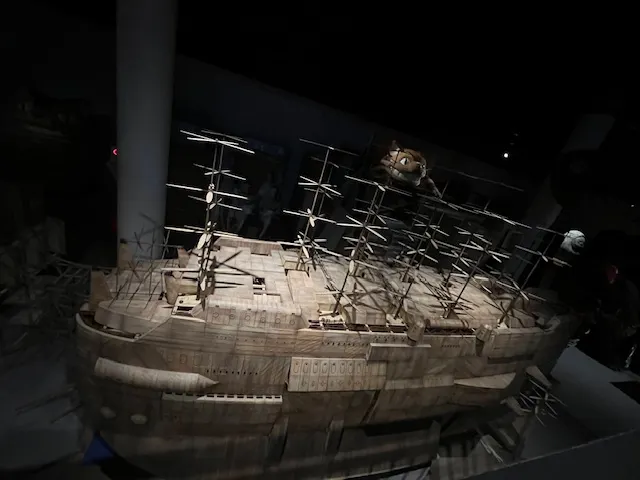 有沒有注意到飛船後面的貓巴士？photo by bookarchery