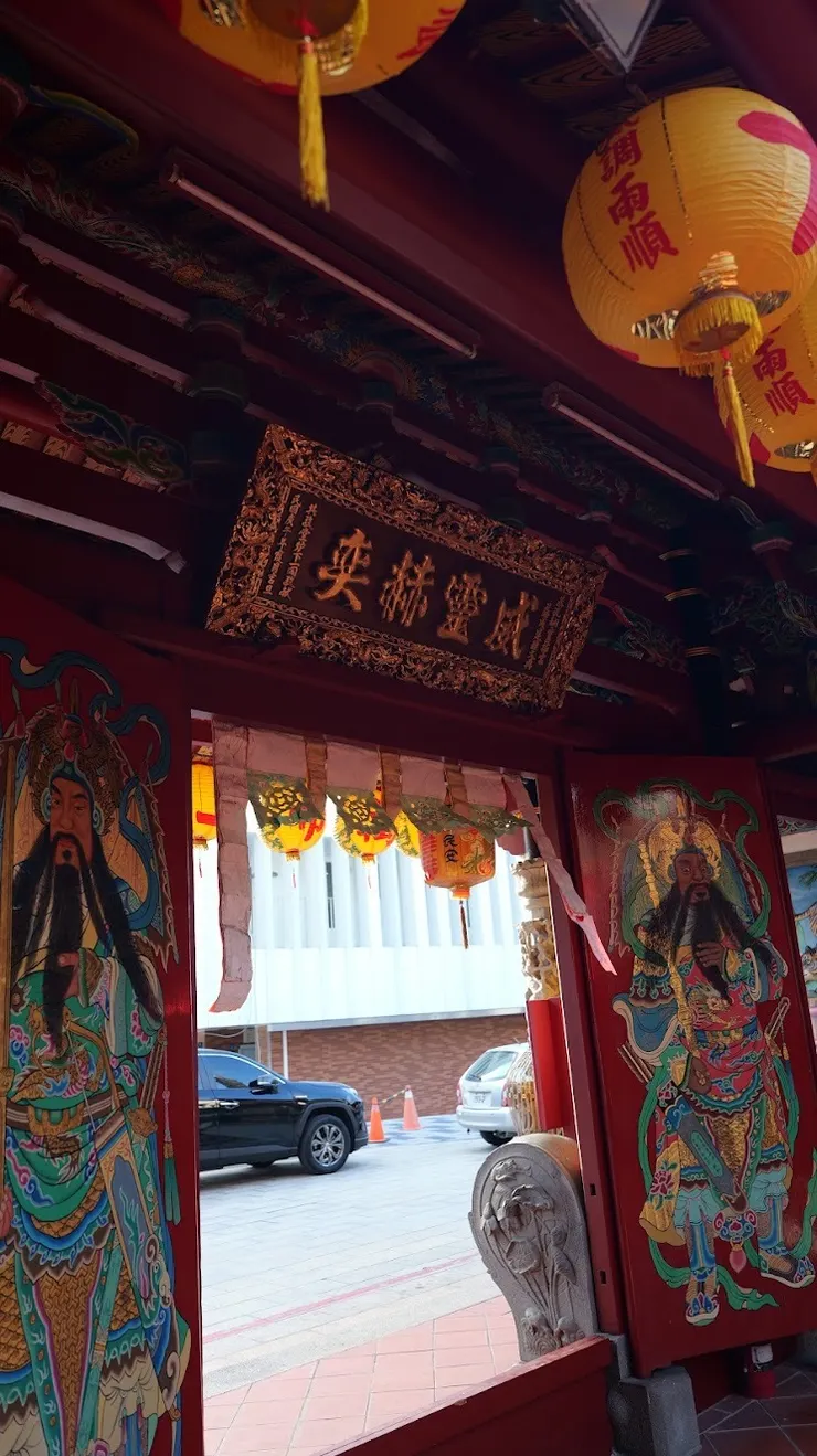 威武嚴重的門神（圖片截圖於網路）