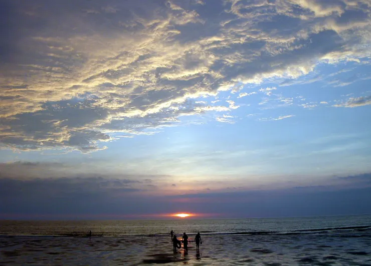 海濱即景(李建崑攝影)