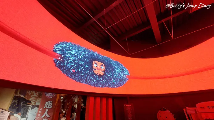 ▲桃園龍潭「手信霧隱城」360度環形劇院/圖片來源:Betty's Jump Diary