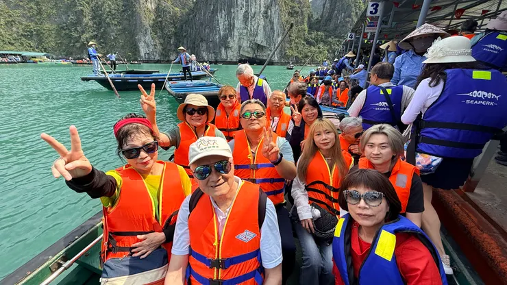 出發往「天井洞」