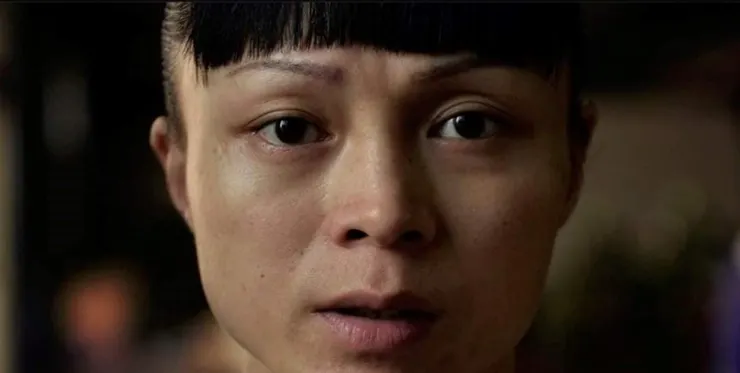 李二毛的一生充滿了身份的糾結和性別的焦慮，在諾大的中國找不到容身之處，社會的偏見和不理解無處不在。來源：電影劇照