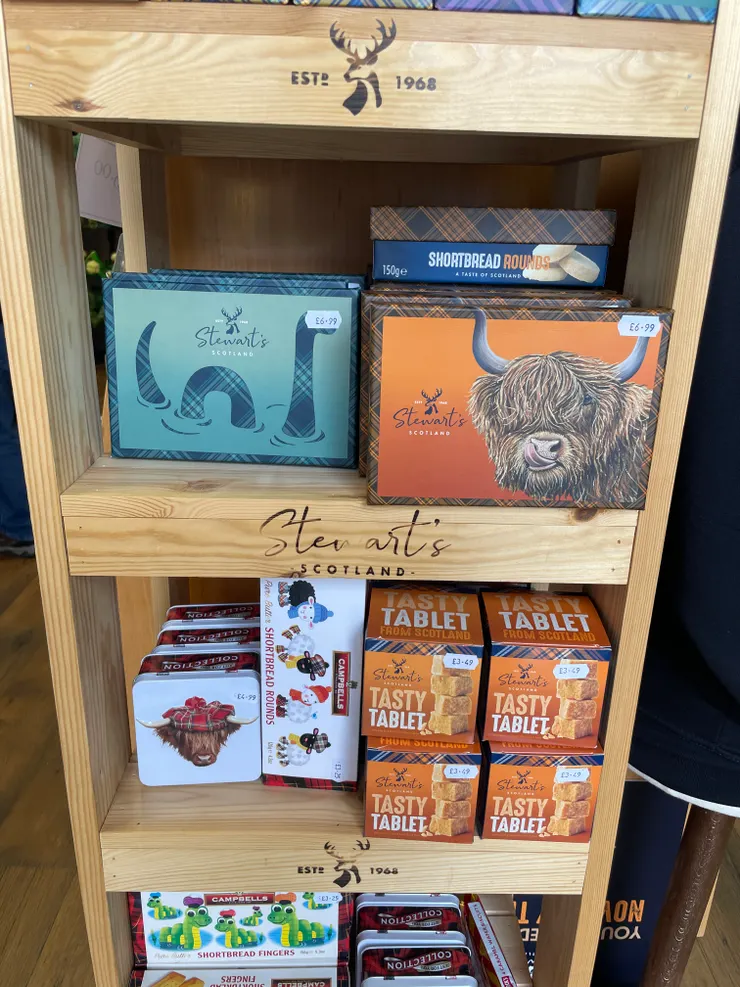 右下角是蘇格蘭名產，吃起來很像方糖...