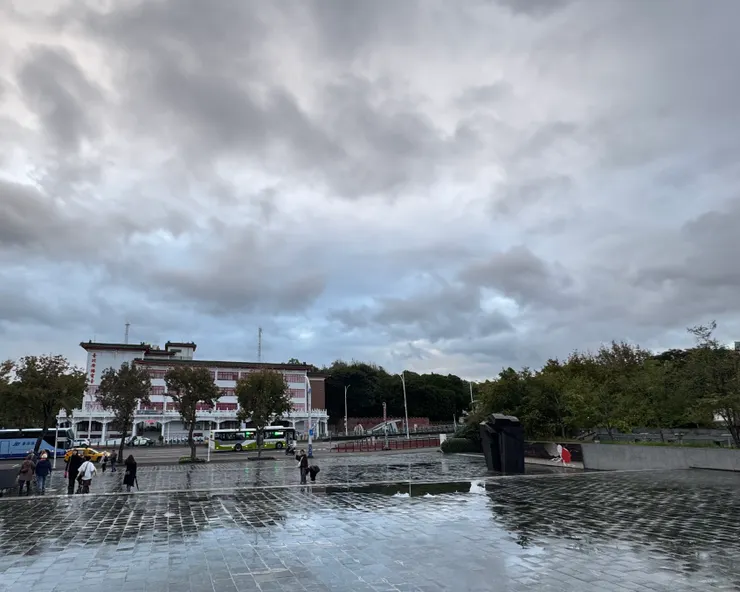 拍攝於2025年12月27日,台北 北美館外