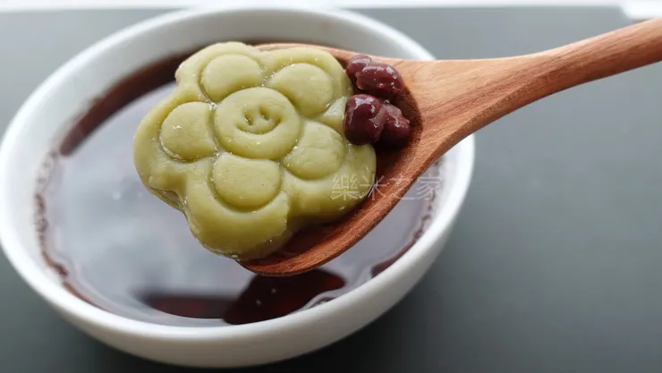 加進熱甜湯裡一起吃也非常美味