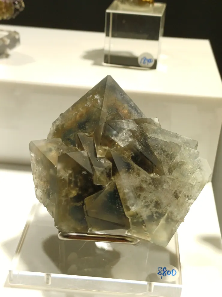 內蒙老品種八面體螢石