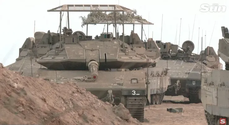 極度重視安全的以色列人也在其梅卡瓦戰車(Merkava)上設置頂部格柵裝甲抵禦無人機攻擊。(圖片來源：Reddit)